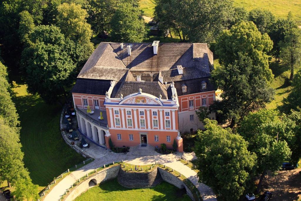Palac Kurozweki Aparthotel Exterior photo